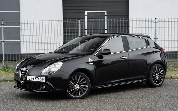 Alfa Romeo Giulietta cena 38900 przebieg: 180000, rok produkcji 2010 z Wyszków małe 562